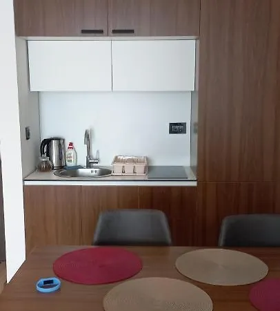 1001 Noc - Zoned 2 *